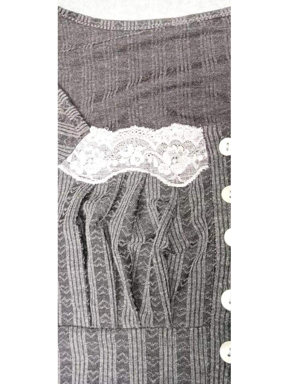 ROMWE Kawaii Contrast Cropped Lace Babydoll Milkmaid Button Front Blouse Womens - Picture 6 of 9